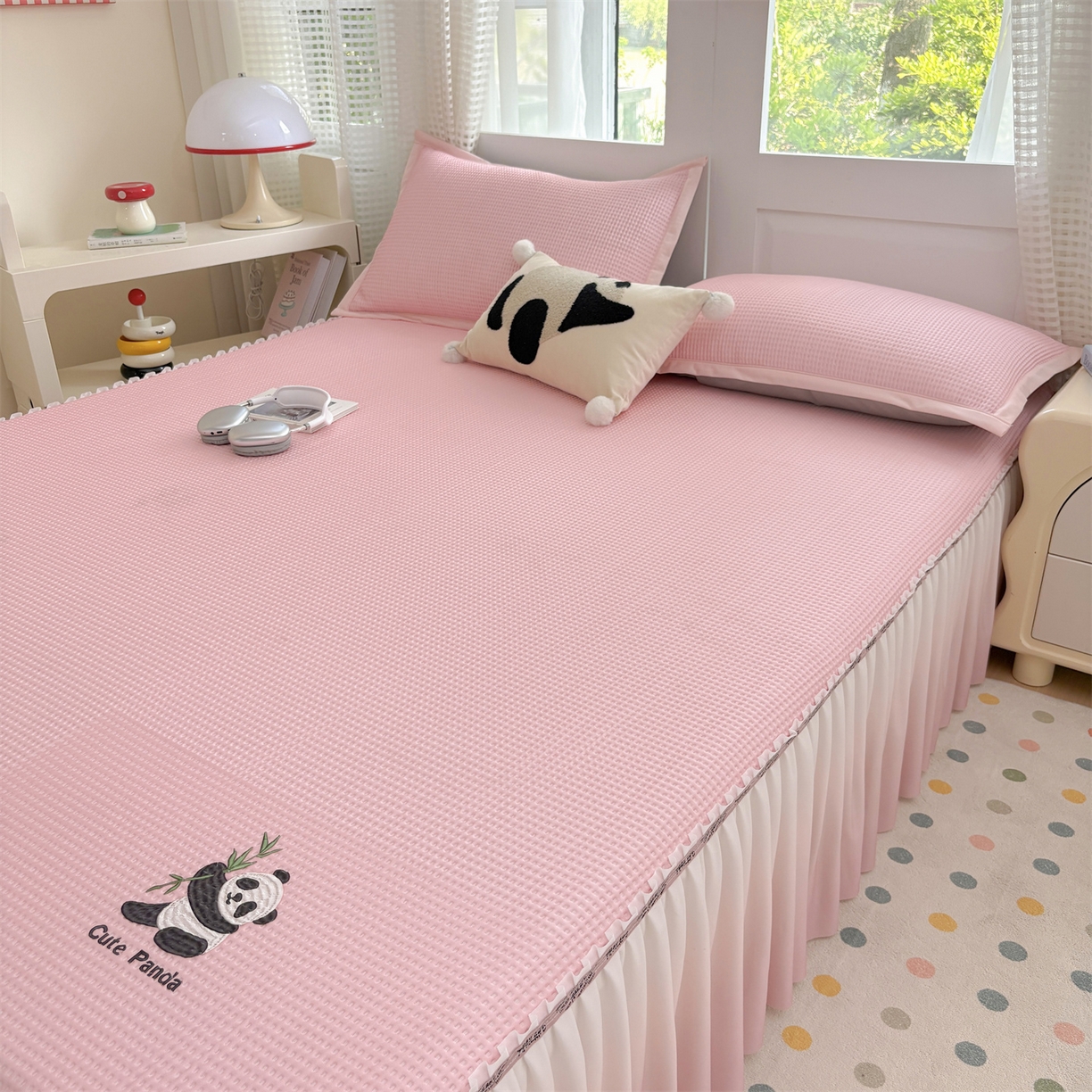 91家纺网 家纺一手货源 找家纺 （总）宜派家纺 2025新款高分子凉感丝床裙凉席三件套系列