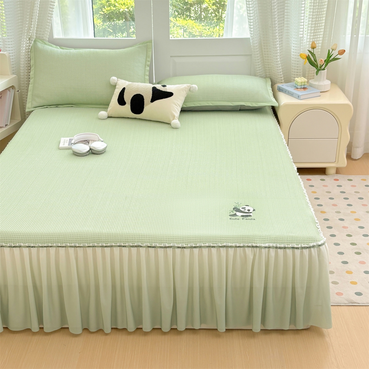 91家纺网 家纺一手货源 找家纺 宜派家纺 2025新款高分子凉感丝床裙凉席三件套系列 可爱熊-绿 床裙款
