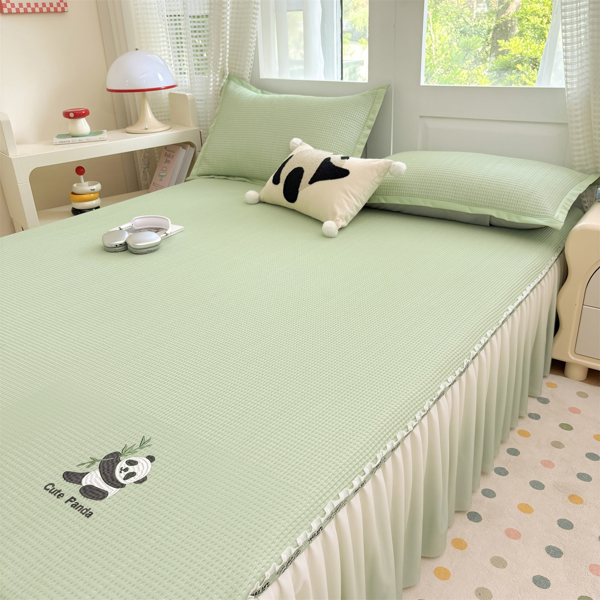 91家纺网 家纺一手货源 找家纺 宜派家纺 2025新款高分子凉感丝床裙凉席三件套系列 可爱熊-绿 床裙款