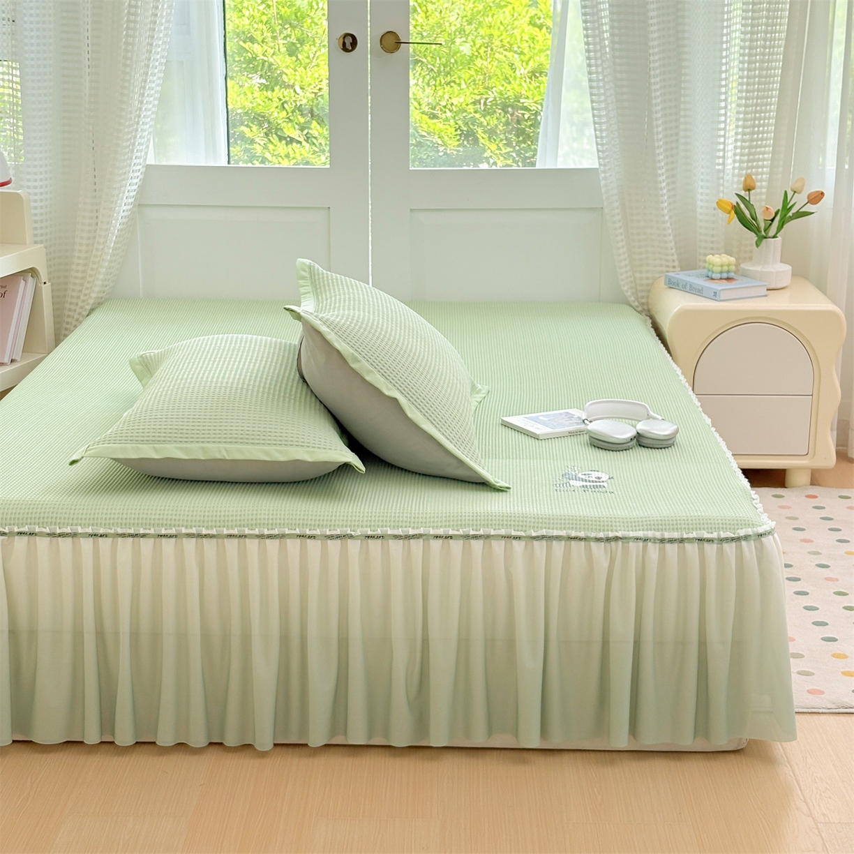 91家纺网 家纺一手货源 找家纺 宜派家纺 2025新款高分子凉感丝床裙凉席三件套系列 可爱熊-绿 床裙款