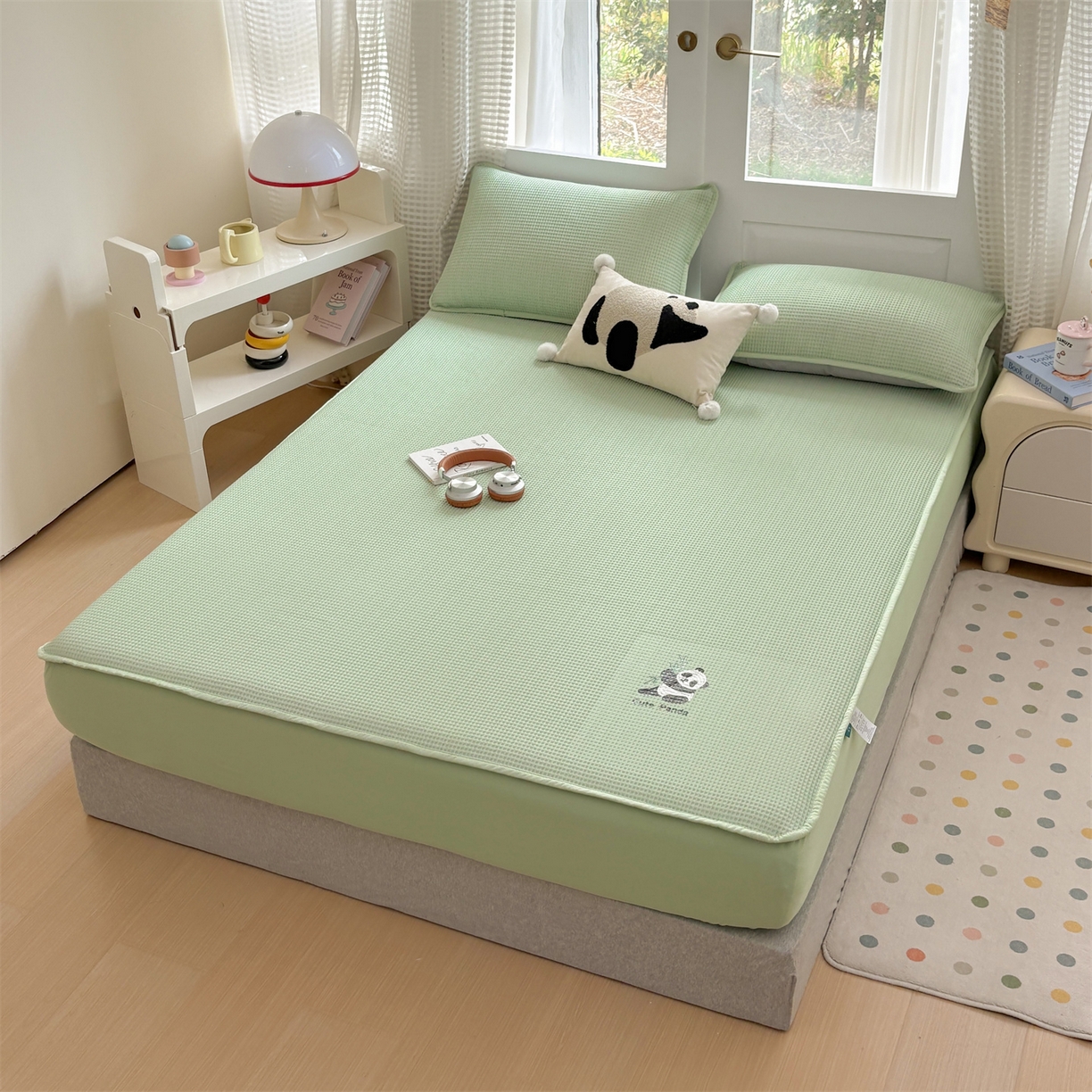 91家纺网 家纺一手货源 找家纺 宜派家纺 2025新款高分子凉感丝床裙凉席三件套系列 可爱熊-绿 床笠款