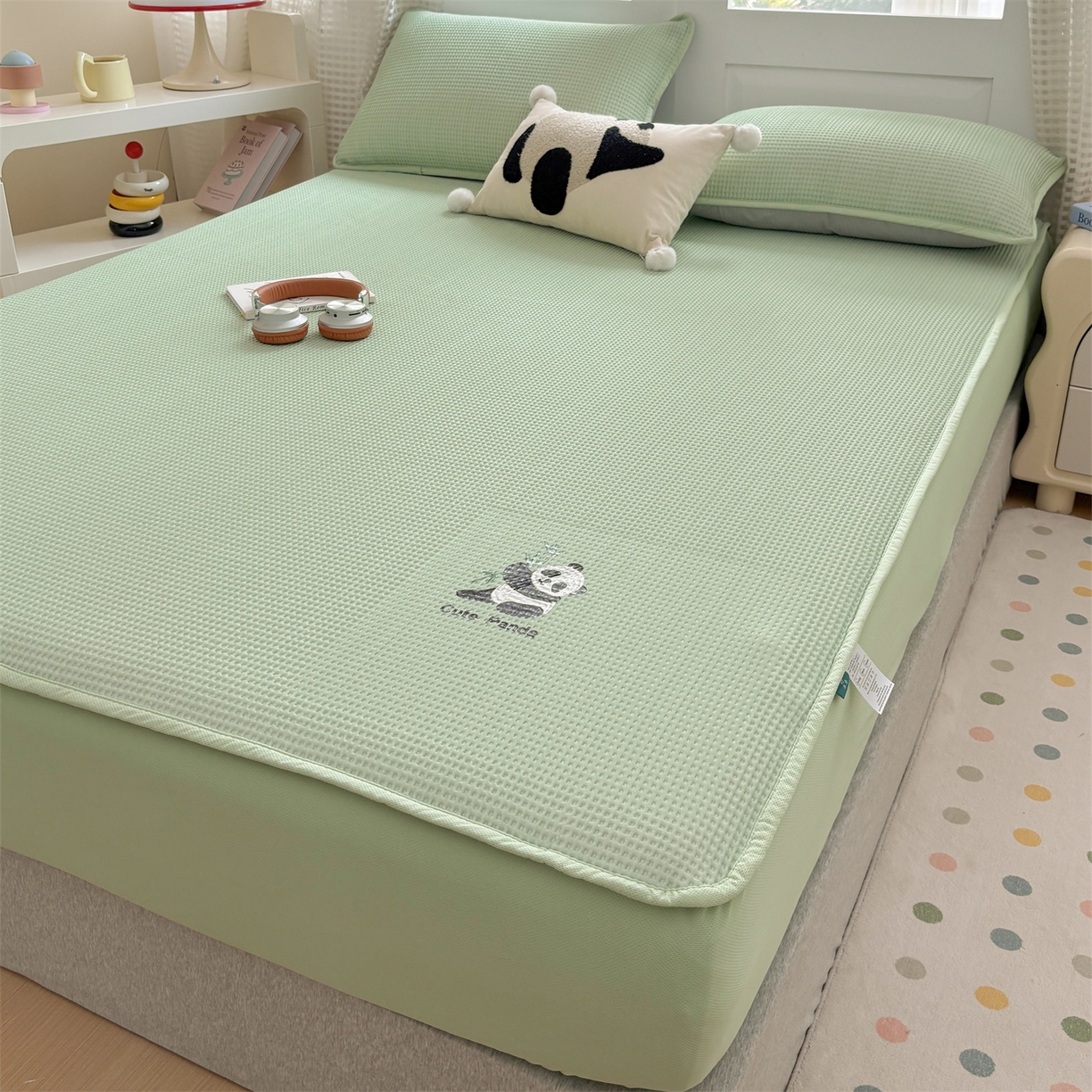 91家纺网 家纺一手货源 找家纺 宜派家纺 2025新款高分子凉感丝床裙凉席三件套系列 可爱熊-绿 床笠款