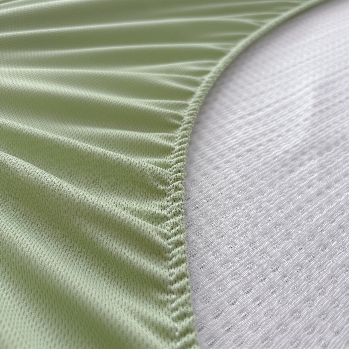 91家纺网 家纺一手货源 找家纺 宜派家纺 2025新款高分子凉感丝床裙凉席三件套系列 可爱熊-绿 床笠款