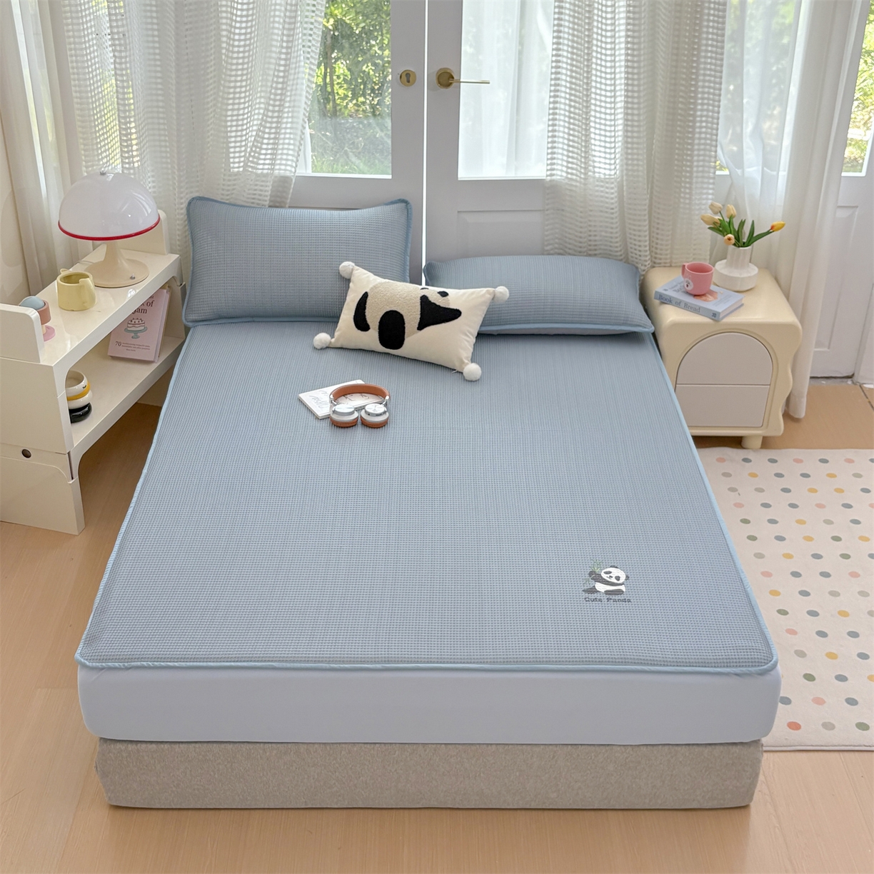 91家纺网 家纺一手货源 找家纺 宜派家纺 2025新款高分子凉感丝床裙凉席三件套系列 可爱熊-蓝 床笠款