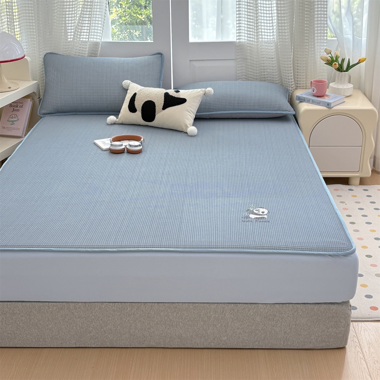 91家纺网 家纺一手货源 找家纺 宜派家纺 2025新款高分子凉感丝床裙凉席三件套系列 可爱熊-蓝 床笠款