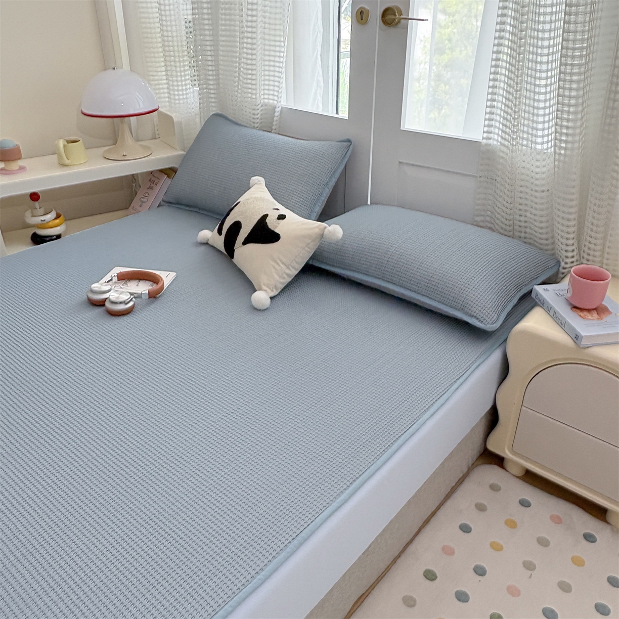 91家纺网 家纺一手货源 找家纺 宜派家纺 2025新款高分子凉感丝床裙凉席三件套系列 可爱熊-蓝 床笠款