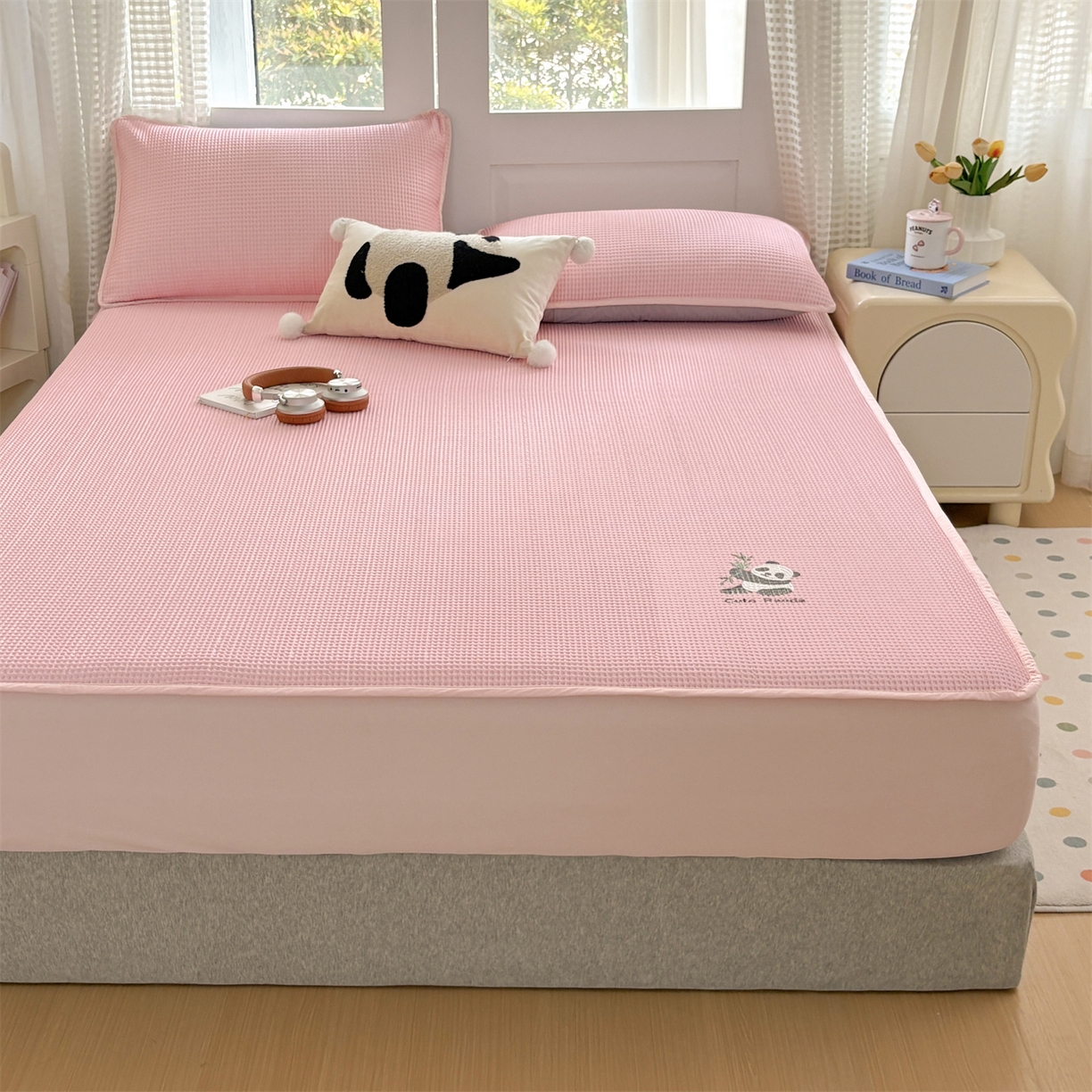 91家纺网 家纺一手货源 找家纺 宜派家纺 2025新款高分子凉感丝床裙凉席三件套系列 可爱熊-粉 床笠款