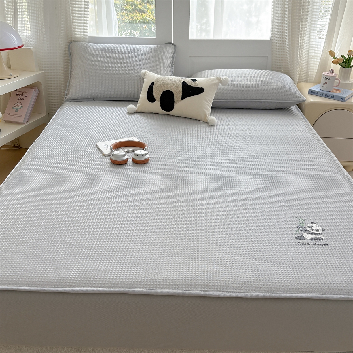 91家纺网 家纺一手货源 找家纺 宜派家纺 2025新款高分子凉感丝床裙凉席三件套系列 可爱熊-灰 床笠款