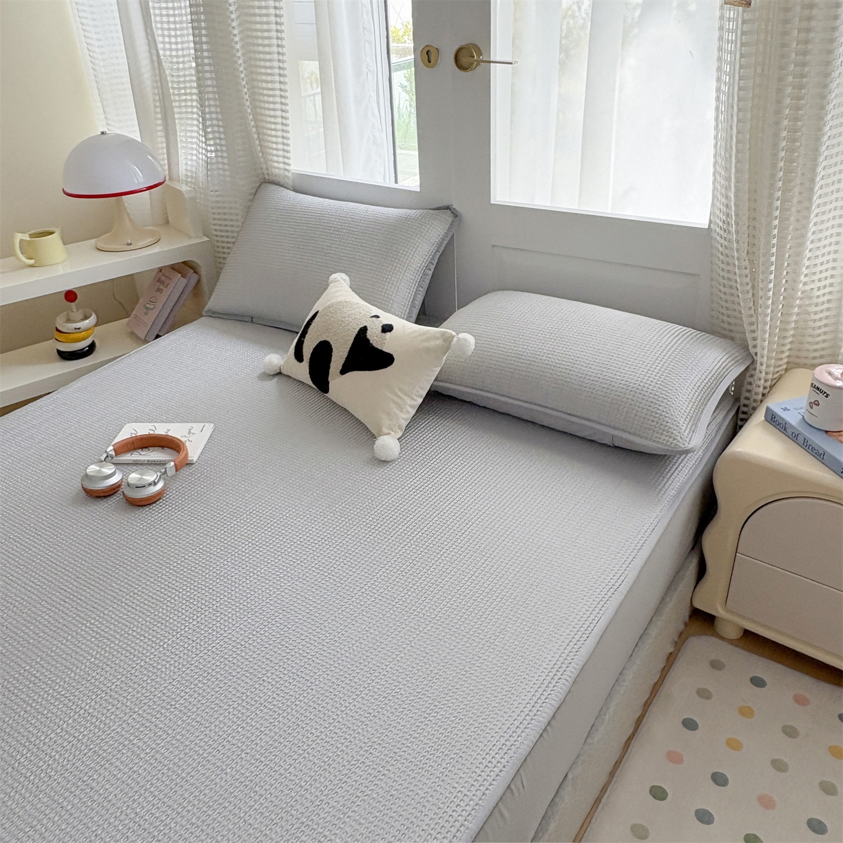 91家纺网 家纺一手货源 找家纺 宜派家纺 2025新款高分子凉感丝床裙凉席三件套系列 可爱熊-灰 床笠款