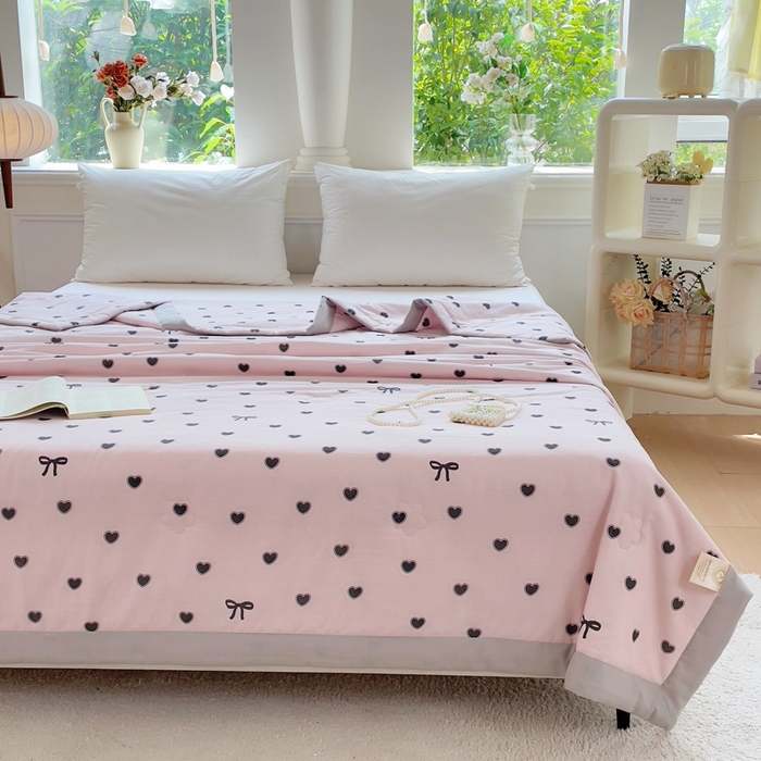 91家纺网 家纺一手货源 找家纺 集布 2025新款100%全棉双层纱花边款夏被夏凉被 甜心