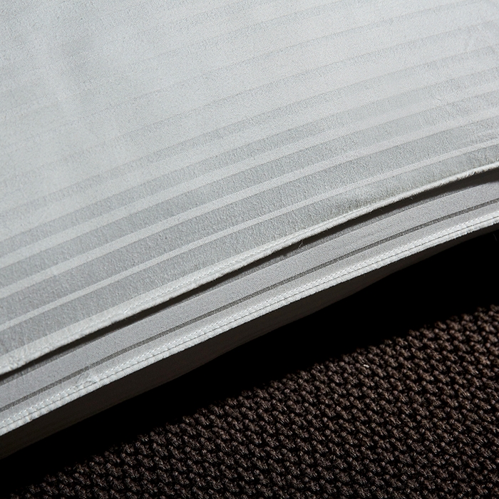 91家纺网 家纺一手货源 找家纺 （总）静若居羽绒被壳 2023新款 全棉缎条羽绒枕缎纹羽绒枕立体羽绒枕