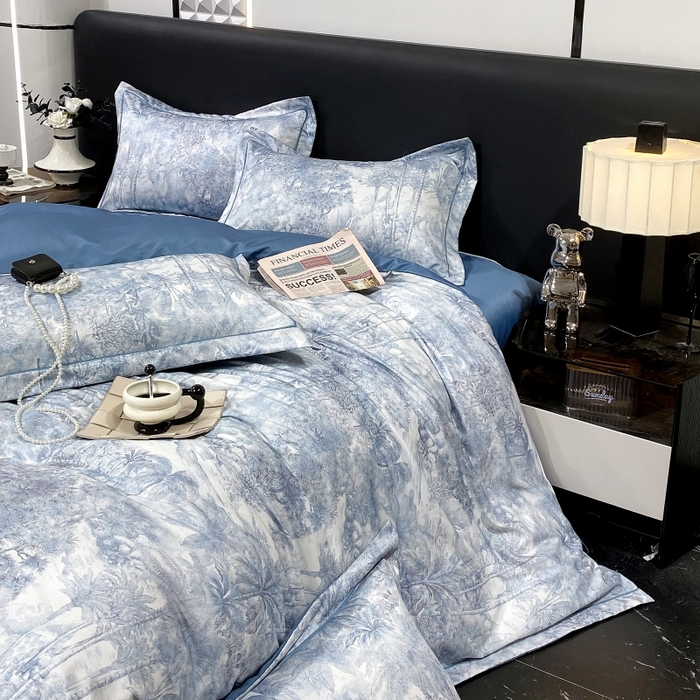 91家纺网 家纺一手货源 找家纺 大麦乐田 2025新款数码印花一字绣宽边四件套 梦境 兰