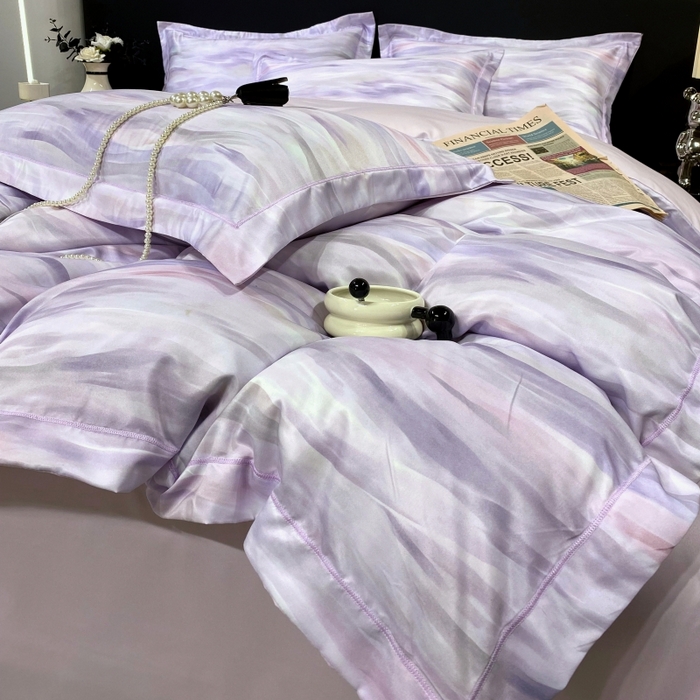 91家纺网 家纺一手货源 找家纺 大麦乐田 2025新款数码印花一字绣宽边四件套 幻彩 紫