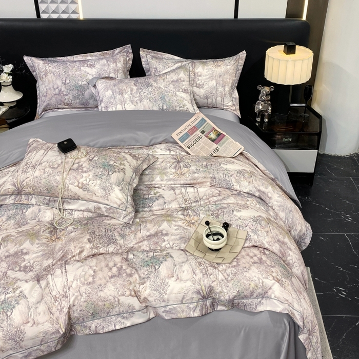 91家纺网 家纺一手货源 找家纺 大麦乐田 2025新款数码印花一字绣宽边四件套 梦境 灰咖