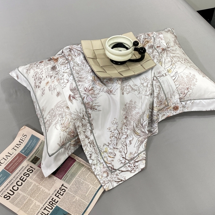 91家纺网 家纺一手货源 找家纺 大麦乐田 2025新款数码印花一字绣宽边四件套 寻觅 灰咖