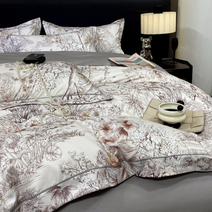 91家纺网 家纺一手货源 找家纺 大麦乐田 2025新款数码印花一字绣宽边四件套 寻觅 灰咖