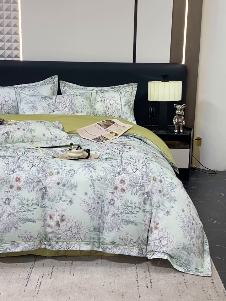 91家纺网 家纺一手货源 找家纺 大麦乐田 2025新款数码印花一字绣宽边四件套 寻觅 绿