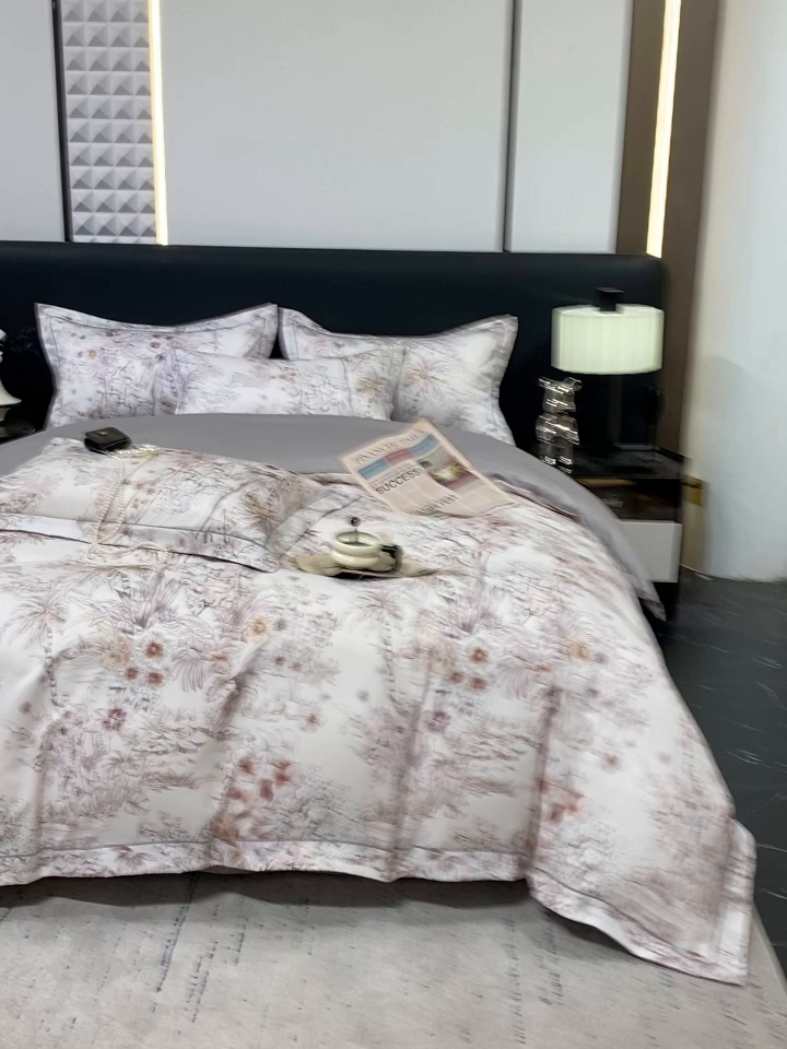 91家纺网 家纺一手货源 找家纺 大麦乐田 2025新款数码印花一字绣宽边四件套 寻觅 灰咖