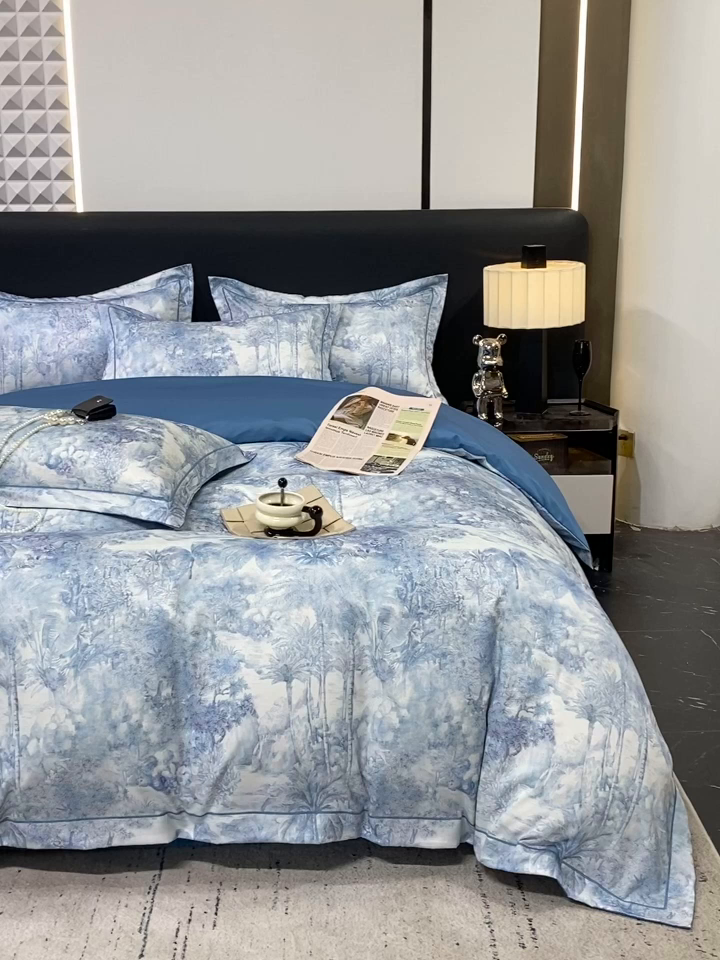 91家纺网 家纺一手货源 找家纺 大麦乐田 2025新款数码印花一字绣宽边四件套 梦境 兰