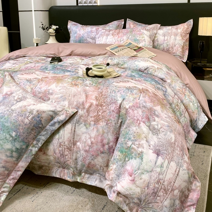 91家纺网 家纺一手货源 找家纺 大麦乐田 2025新款数码印花一字绣宽边四件套 梦境  粉