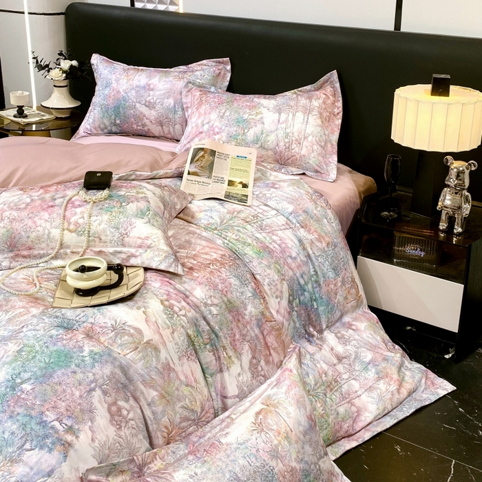 91家纺网 家纺一手货源 找家纺 大麦乐田 2025新款数码印花一字绣宽边四件套 梦境  粉