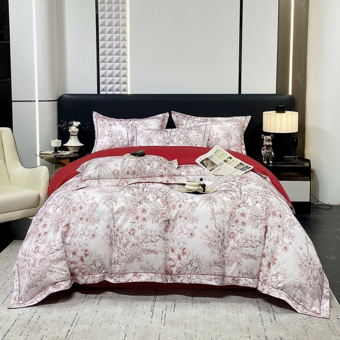 91家纺网 家纺一手货源 找家纺 大麦乐田 2025新款数码印花一字绣宽边四件套 寻觅 红