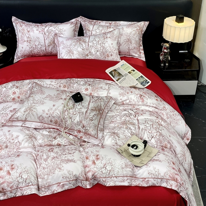 91家纺网 家纺一手货源 找家纺 大麦乐田 2025新款数码印花一字绣宽边四件套 寻觅 红