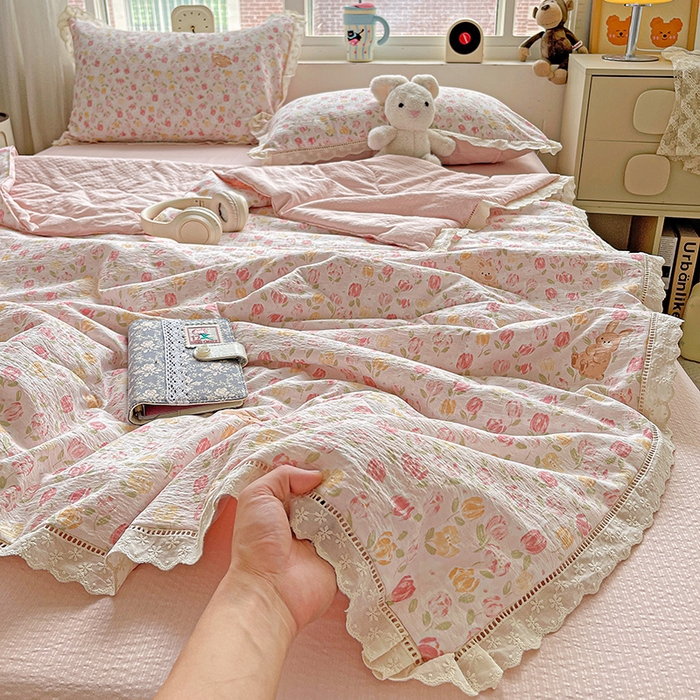 91家纺网 家纺一手货源 找家纺 （总）梦莱斯 2025新款云感木棉皱皱纱全棉花边款夏被四件套