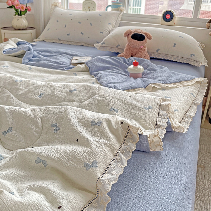 91家纺网 家纺一手货源 找家纺 梦莱斯 2025新款云感木棉皱皱纱全棉花边款夏被四件套 夏天