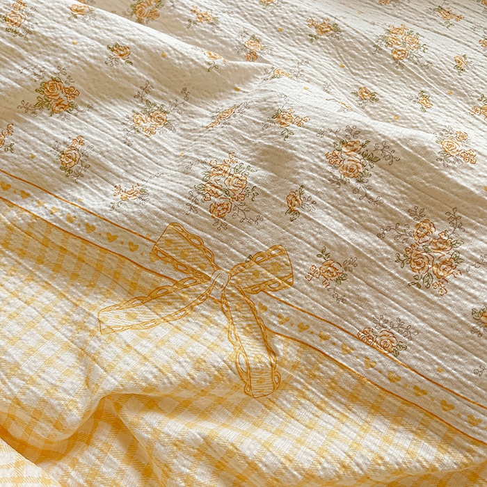 91家纺网 家纺一手货源 找家纺 梦莱斯 2025新款云感木棉皱皱纱全棉花边款夏被四件套 田园拾趣-黄