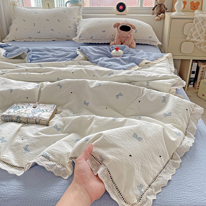 91家纺网 家纺一手货源 找家纺 （总）梦莱斯 2025新款云感木棉皱皱纱全棉花边款夏被四件套