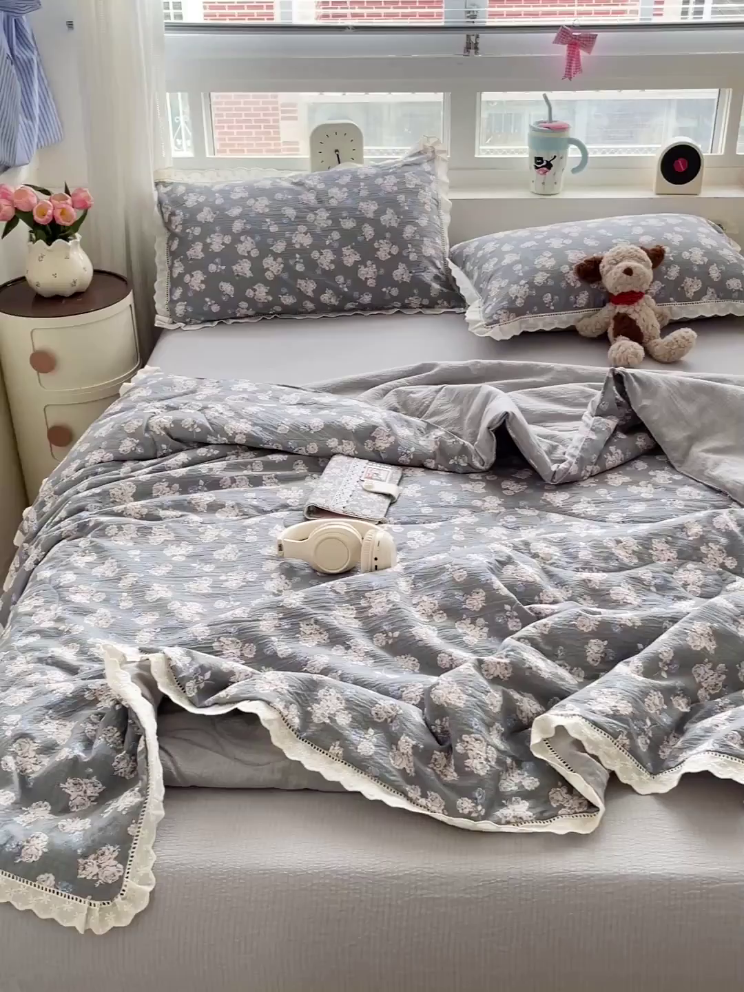 91家纺网 家纺一手货源 找家纺 梦莱斯 2025新款云感木棉皱皱纱全棉花边款夏被四件套 陌上花开