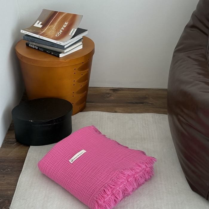 91家纺网 家纺一手货源 找家纺 山舍家居 2025新款全棉四层纱流苏盖毯第三批 床拍图 组合