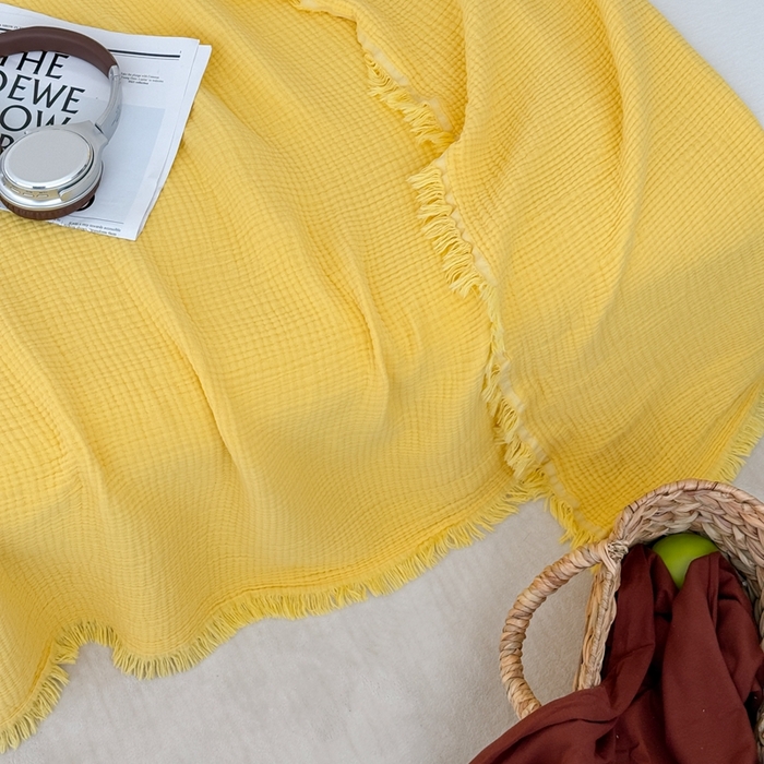 91家纺网 家纺一手货源 找家纺 山舍家居 2025新款全棉四层纱流苏盖毯第三批 床拍图 柠檬黄