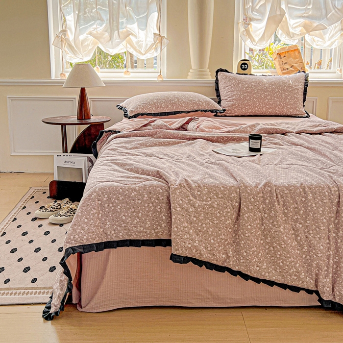 91家纺网 家纺一手货源 找家纺 仟网汇 2025新款皱皱纱赫本风花边夏被夏凉被空调被四件套 赫本风-山野栀子