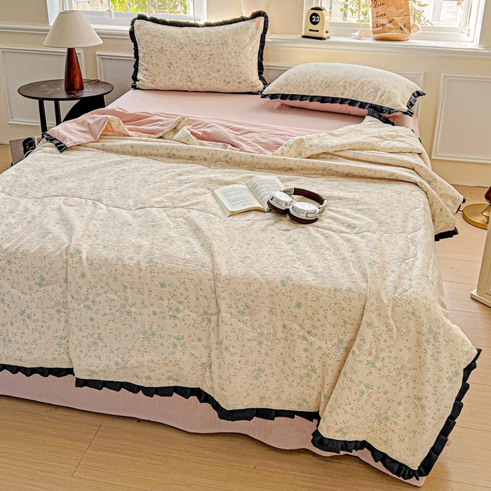 91家纺网 家纺一手货源 找家纺 仟网汇 2025新款皱皱纱赫本风花边夏被夏凉被空调被四件套 赫本风-花知晓