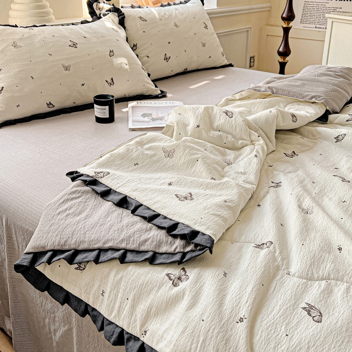 91家纺网 家纺一手货源 找家纺 仟网汇 2025新款皱皱纱赫本风花边夏被夏凉被空调被四件套 赫本风-蝴蝶梦