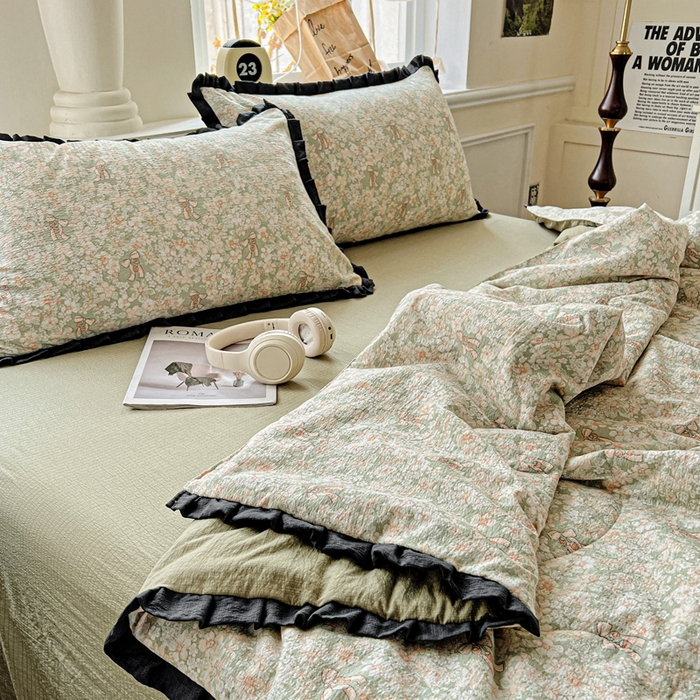 91家纺网 家纺一手货源 找家纺 仟网汇 2025新款皱皱纱赫本风花边夏被夏凉被空调被四件套 赫本风-花束绿