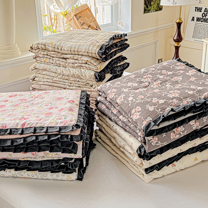 仟网汇 2025新款皱皱纱赫本风花边夏被夏凉被空调被四件套 组合图仅做展示