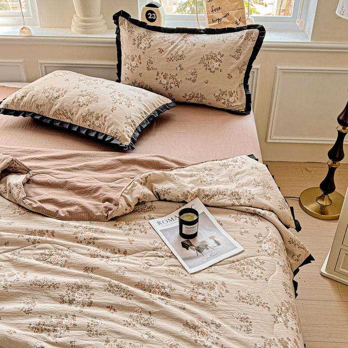 91家纺网 家纺一手货源 找家纺 仟网汇 2025新款皱皱纱赫本风花边夏被夏凉被空调被四件套 赫本风-可颂