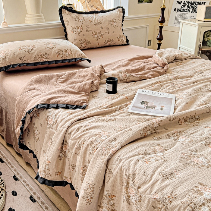 91家纺网 家纺一手货源 找家纺 仟网汇 2025新款皱皱纱赫本风花边夏被夏凉被空调被四件套 赫本风-可颂