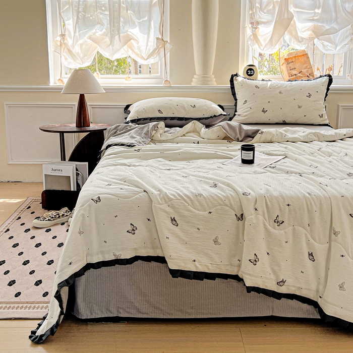 91家纺网 家纺一手货源 找家纺 仟网汇 2025新款皱皱纱赫本风花边夏被夏凉被空调被四件套 赫本风-蝴蝶梦