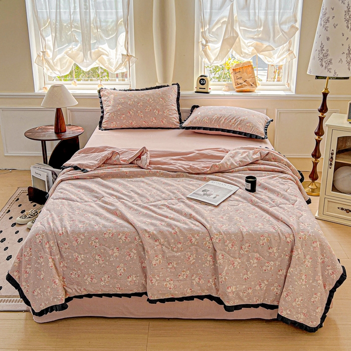 91家纺网 家纺一手货源 找家纺 仟网汇 2025新款皱皱纱赫本风花边夏被夏凉被空调被四件套 赫本风-素颜