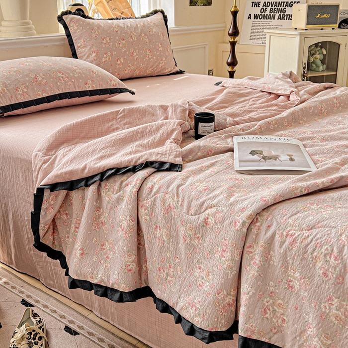 91家纺网 家纺一手货源 找家纺 仟网汇 2025新款皱皱纱赫本风花边夏被夏凉被空调被四件套 赫本风-素颜