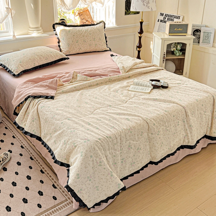 91家纺网 家纺一手货源 找家纺 仟网汇 2025新款皱皱纱赫本风花边夏被夏凉被空调被四件套 赫本风-花知晓