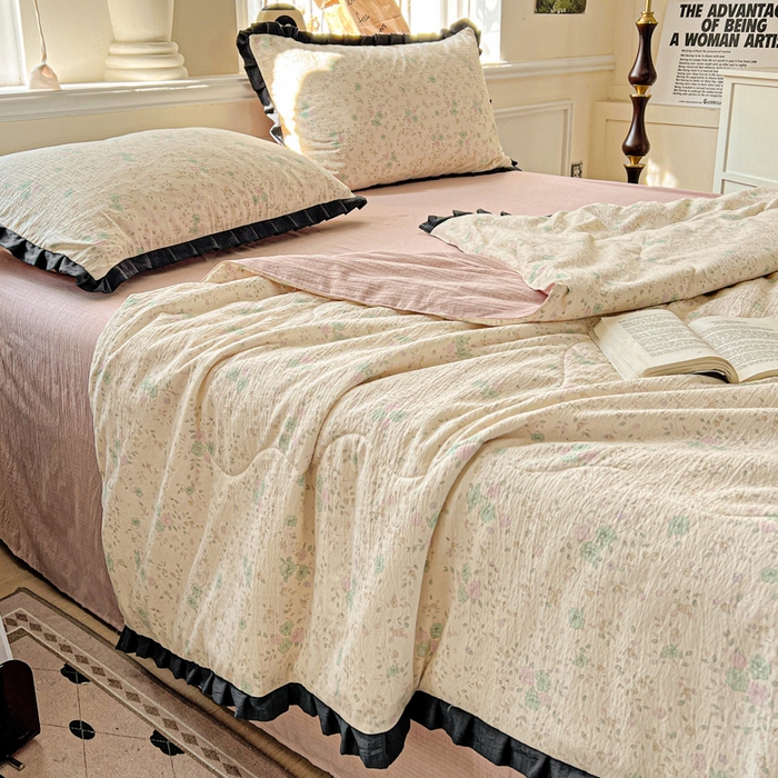 91家纺网 家纺一手货源 找家纺 仟网汇 2025新款皱皱纱赫本风花边夏被夏凉被空调被四件套 赫本风-花知晓