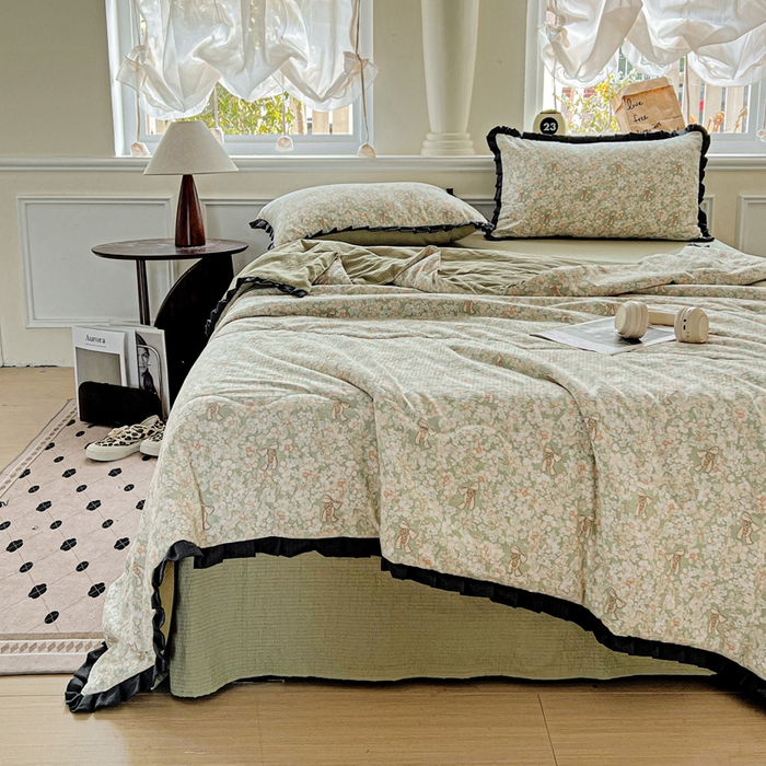 91家纺网 家纺一手货源 找家纺 仟网汇 2025新款皱皱纱赫本风花边夏被夏凉被空调被四件套 赫本风-花束绿