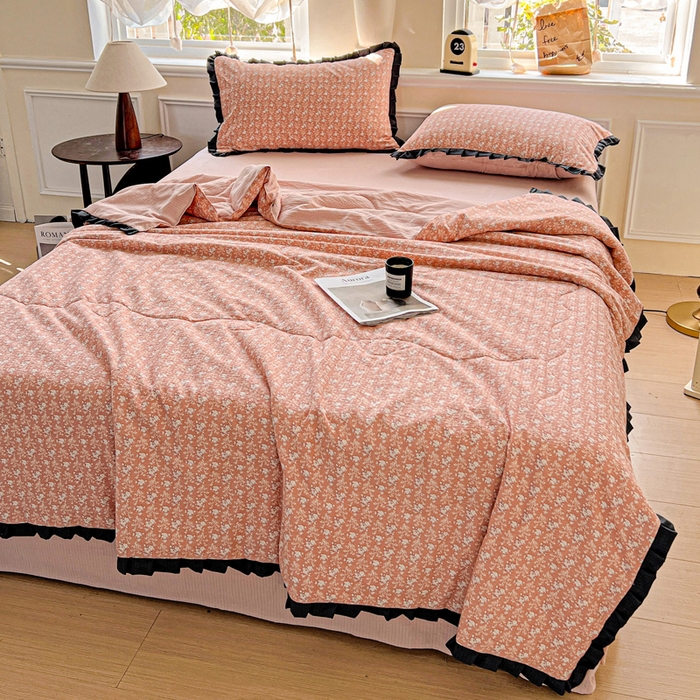 91家纺网 家纺一手货源 找家纺 仟网汇 2025新款皱皱纱赫本风花边夏被夏凉被空调被四件套 赫本风-罗曼