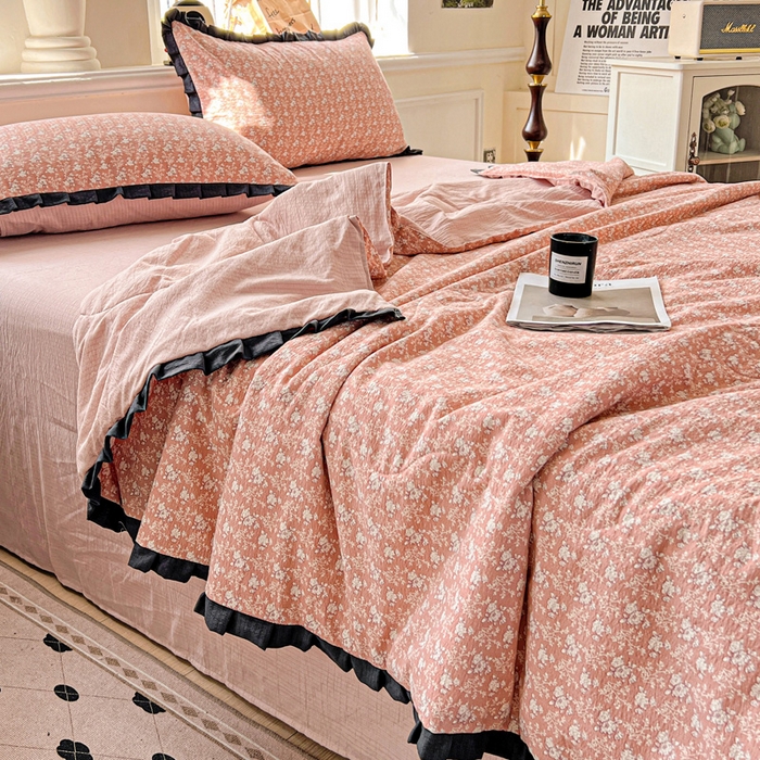 91家纺网 家纺一手货源 找家纺 仟网汇 2025新款皱皱纱赫本风花边夏被夏凉被空调被四件套 赫本风-罗曼