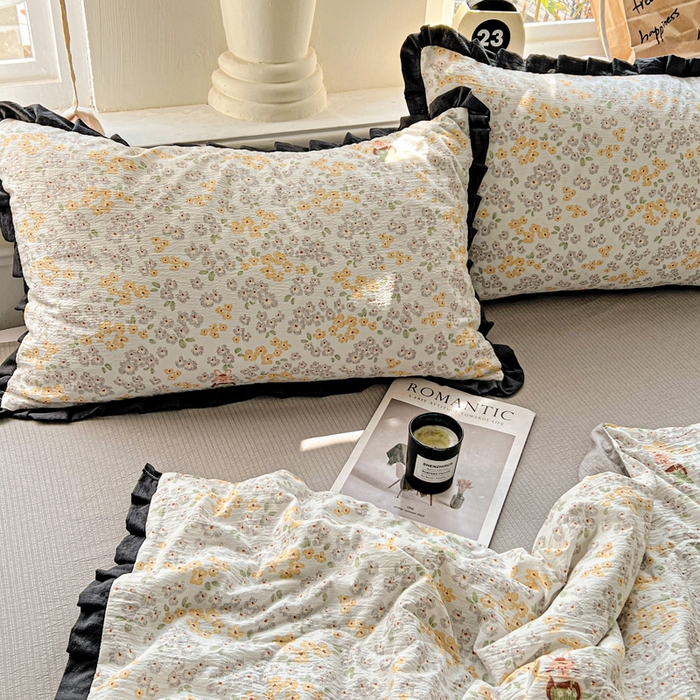 91家纺网 家纺一手货源 找家纺 仟网汇 2025新款皱皱纱赫本风花边夏被夏凉被空调被四件套 赫本风-妮可